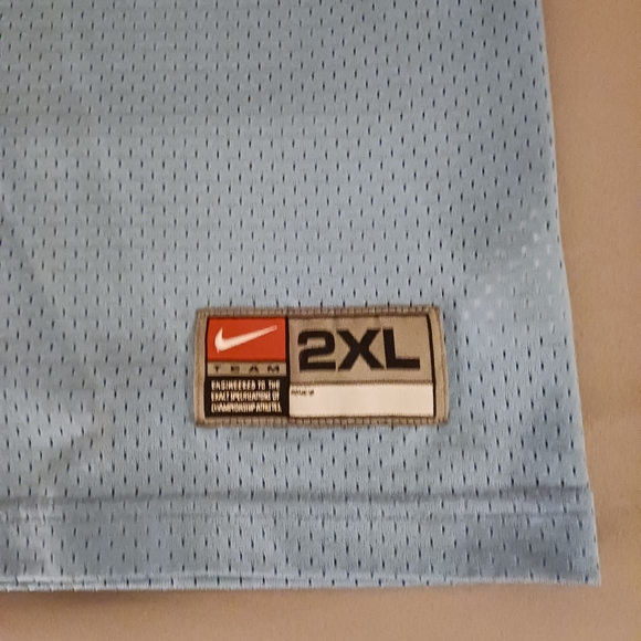 UNC Tarheels Football Jersey - XXL - Picture 5 of 7